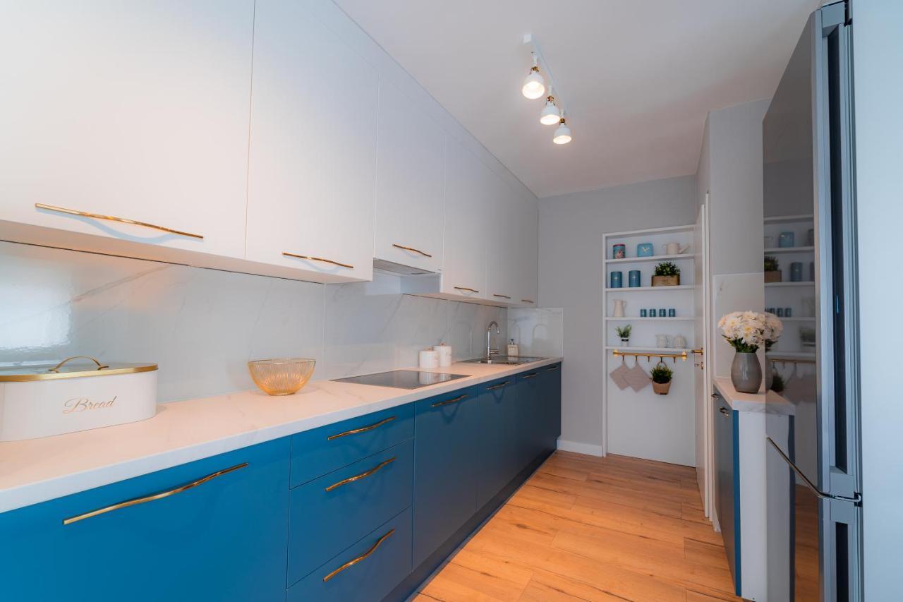 Luxury Apartment Laluna Kamen Luaran gambar