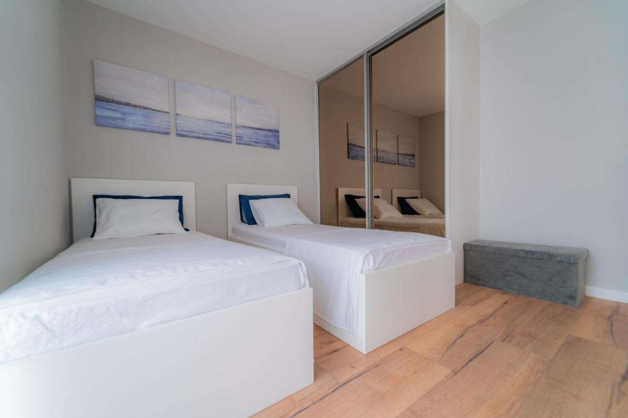 Luxury Apartment Laluna Kamen Luaran gambar